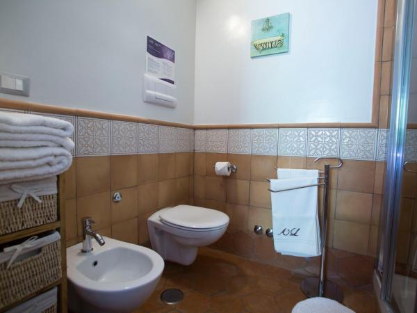 Agriturismo Villa Lupara : photo 2 de la chambre chambre double avec salle de bains privative