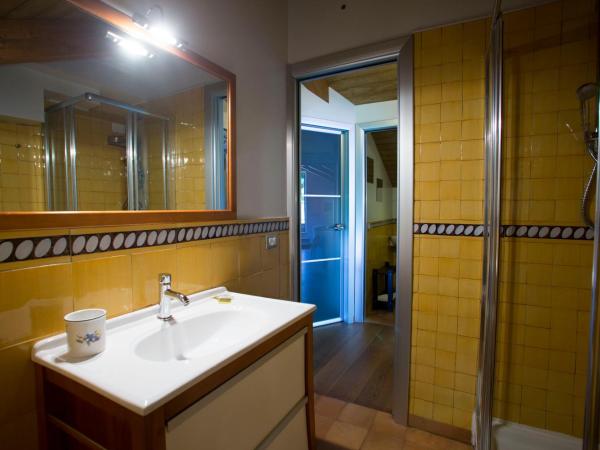 Agriturismo Villa Lupara : photo 6 de la chambre chambre familiale - vue sur mer