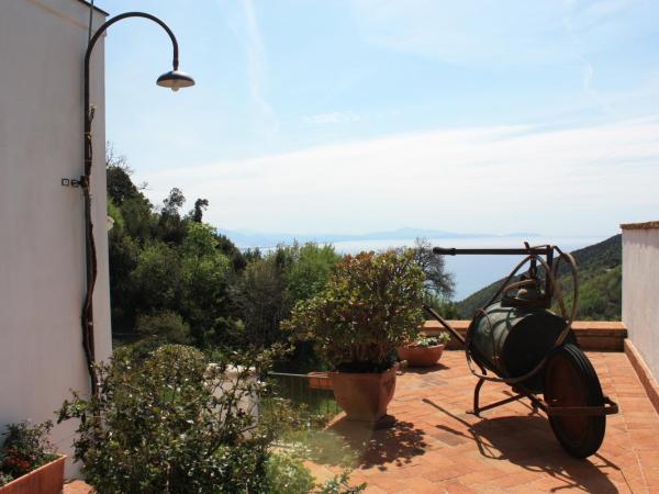 Agriturismo Villa Lupara : photo 1 de la chambre appartement avec balcon