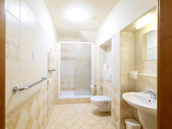 Hotel U Simla : photo 3 de la chambre chambre double standard