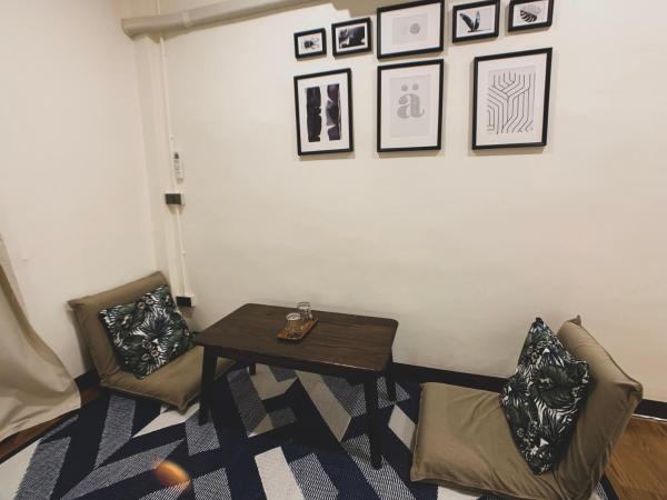 House 116 : photo 1 de la chambre chambre quadruple avec balcon