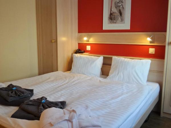 Hotel Europa : photo 3 de la chambre chambre double sans balcon