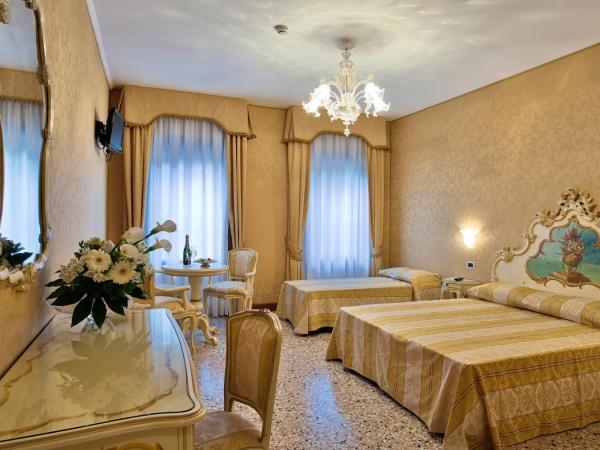 Hotel Al Malcanton : photo 1 de la chambre chambre familiale