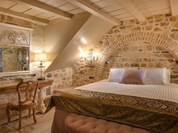 KAMARES Historic Boutique Hotel & Spa : photo 2 de la chambre chambre lit king-size deluxe