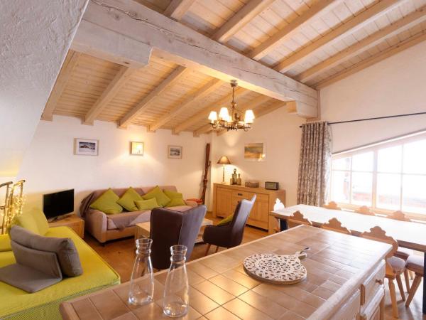 Hôtel 3 étoiles -Restaurant Le Pilatus Courchevel : photo 2 de la chambre appartement 2 chambres avec terrasse