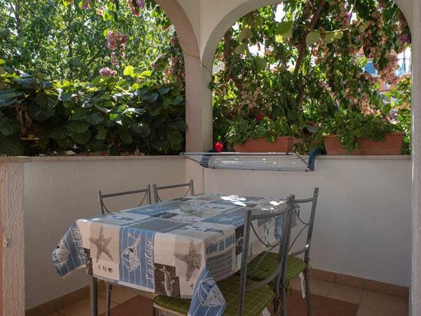 Lovely Family House Robi : photo 7 de la chambre chambre familiale