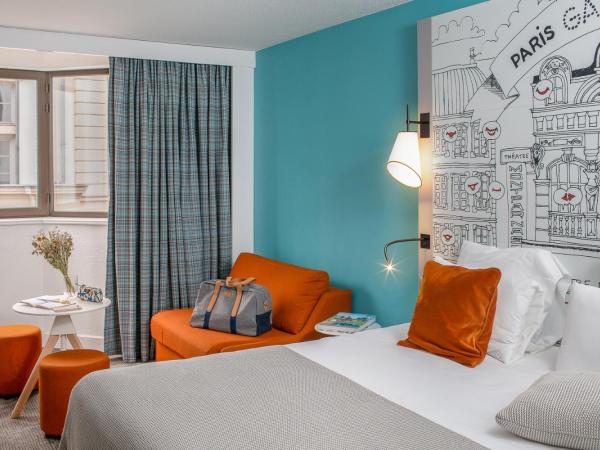 Hôtel Mercure Paris Centre Gare Montparnasse : photo 1 de la chambre chambre double standard avec canapé