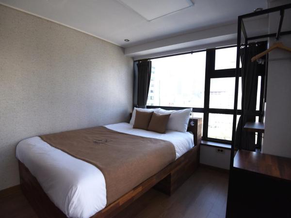 57 Myeongdong Hostel : photo 6 de la chambre chambre double deluxe