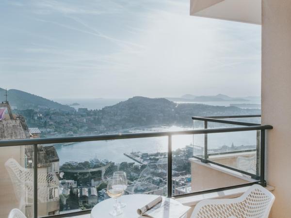 Hotel Adria : photo 6 de la chambre chambre double/lits jumeaux - vue sur mer