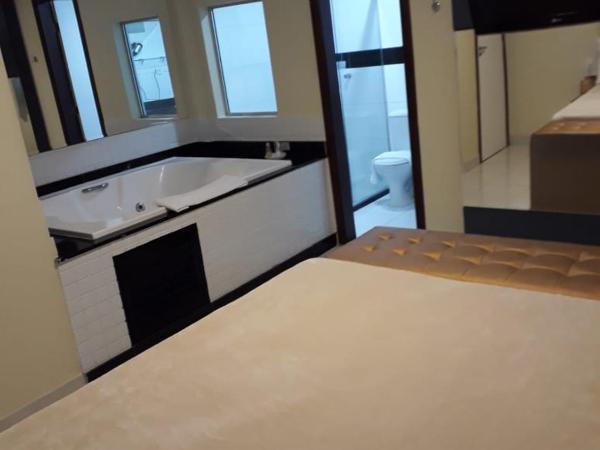 Hotel Sempre Executive : photo 5 de la chambre suite deluxe avec baignoire spa