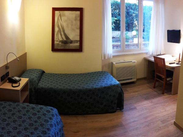 Hotel Esperia : photo 2 de la chambre chambre lits jumeaux Économique