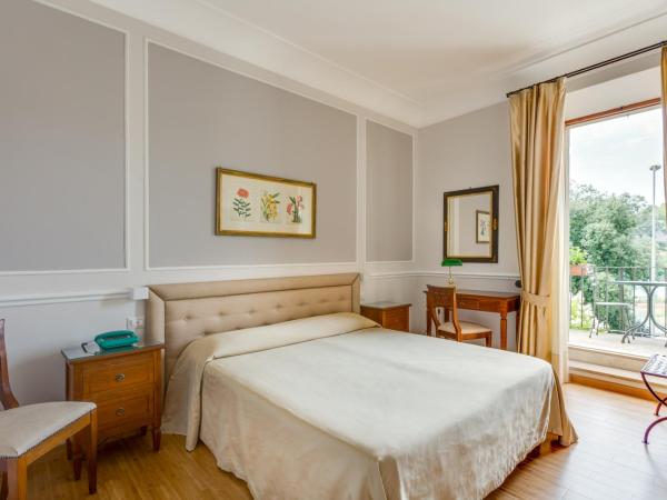 Albergo Chiusarelli : photo 1 de la chambre chambre double avec balcon