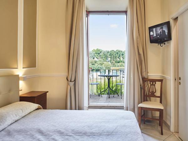 Albergo Chiusarelli : photo 6 de la chambre chambre double avec balcon