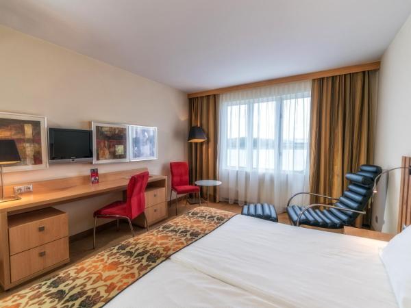 Hotel HP Park Poznań Malta Sport : photo 1 de la chambre chambre double supérieure - vue sur lac