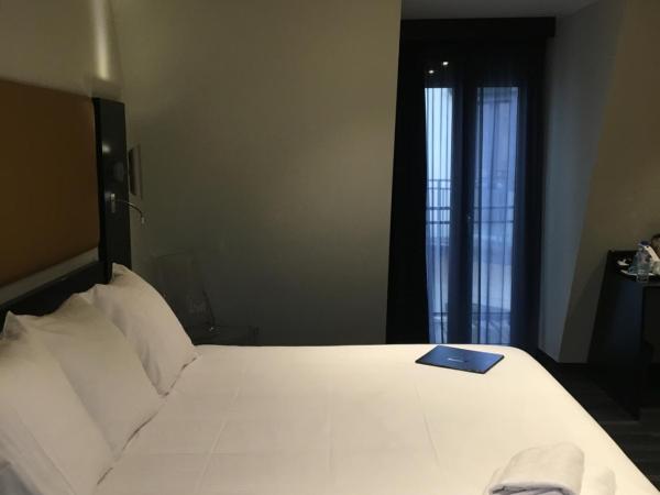 Hôtel Boutique Richelieu, Lyon Gare Part-Dieu : photo 3 de la chambre chambre lit king-size exécutive avec balcon