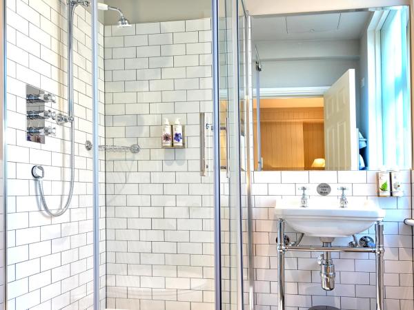 The Bridge Pub & Rooms : photo 4 de la chambre chambre double confortable