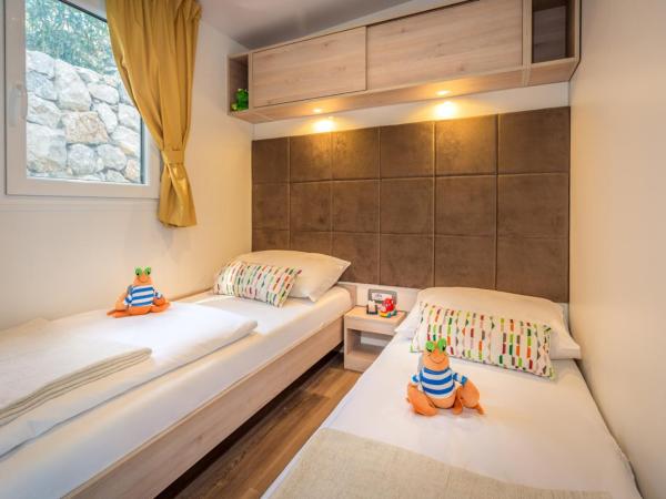 Valamar Camping Ježevac : photo 4 de la chambre lungomare home for 4+2 