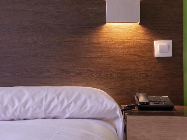 Apartamentos Recoletos : photo 3 de la chambre chambre triple