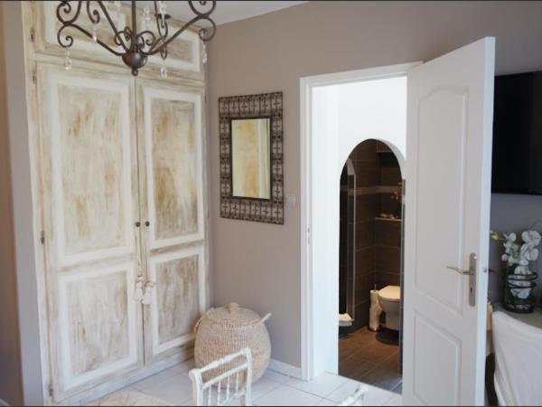 Chez Virginie : photo 6 de la chambre chambre double avec patio