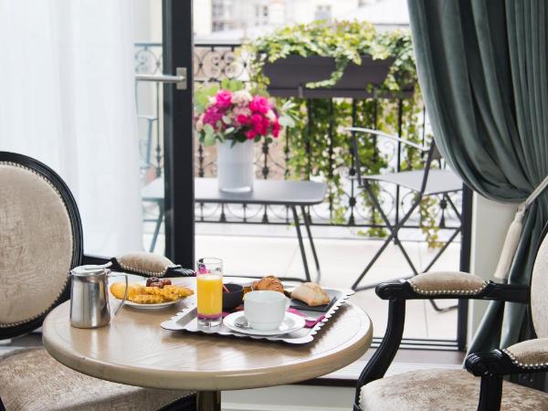 Hôtel Saint-Pétersbourg Opéra & Spa : photo 6 de la chambre chambre double ou lits jumeaux deluxe avec terrasse