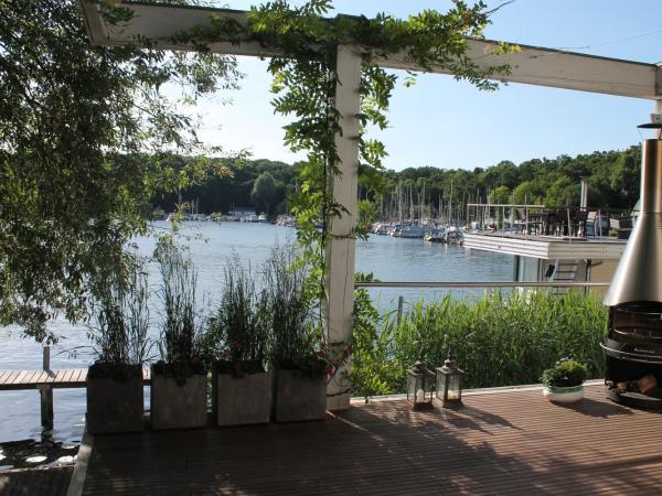 Haus direkt am See : photo 6 de la chambre maison de vacances - au bord de l’eau