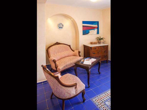 In Camera Art Boutique Hotel : photo 4 de la chambre chambre double supérieure (un voyage dans la lumière)