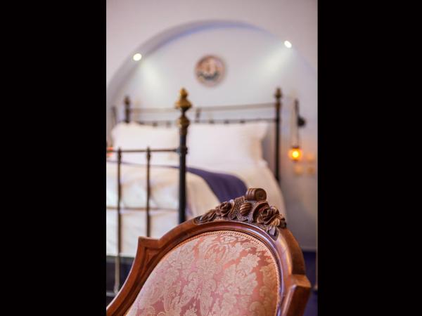 In Camera Art Boutique Hotel : photo 5 de la chambre chambre double supérieure (un voyage dans la lumière)