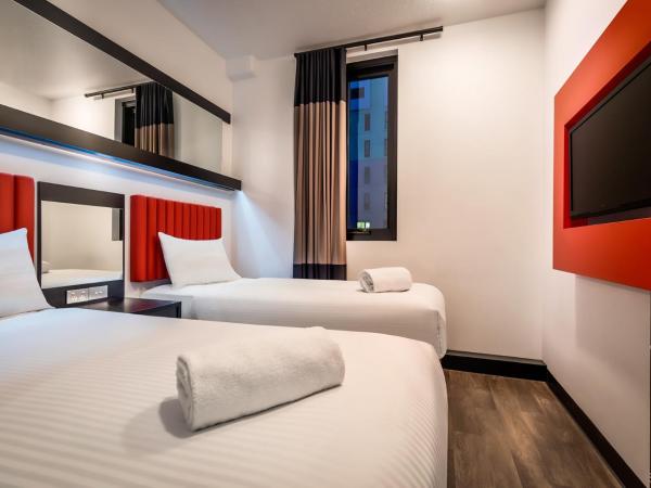 Essence Hotel Carlton : photo 8 de la chambre chambre lits jumeaux standard