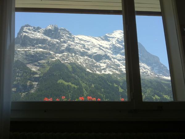 Hotel Bernerhof Grindelwald : photo 8 de la chambre chambre double supérieure - vue sur l'eiger