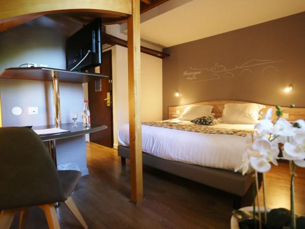 Best Western Le Pont d'Or : photo 8 de la chambre chambre familiale avec 1 lit double 2 lits jumeaux et cuisine