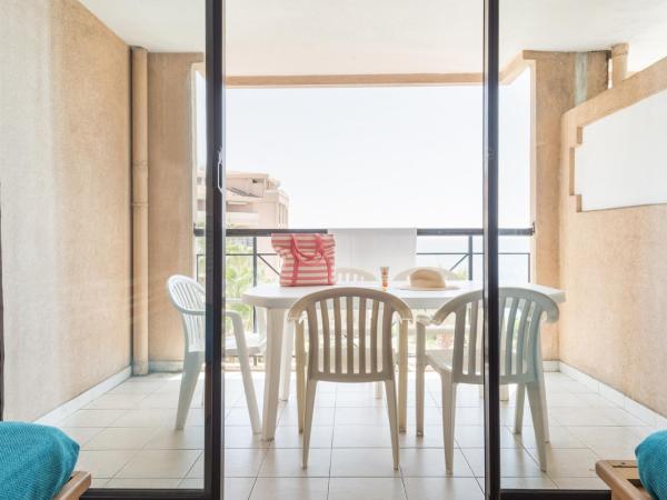 Résidence La Palme d'Azur Cannes Verrerie : photo 7 de la chambre appartement 2 chambres supérieur avec vue sur la mer (6 adultes)