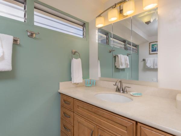 Castle Waikīkī Shore : photo 4 de la chambre suite 1 chambre de luxe avec vue sur l'océan