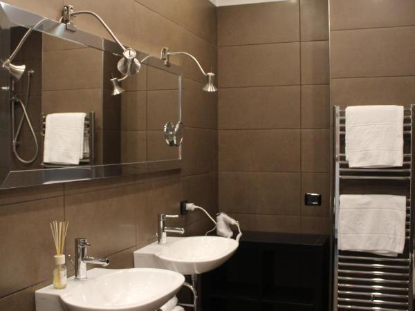 B&b My Bergamo : photo 5 de la chambre chambre double avec lit d'appoint