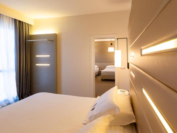 Best Western Plus Tower Hotel Bologna : photo 8 de la chambre chambre quadruple standard