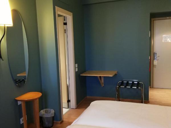 Olympic Hotel : photo 7 de la chambre chambre double