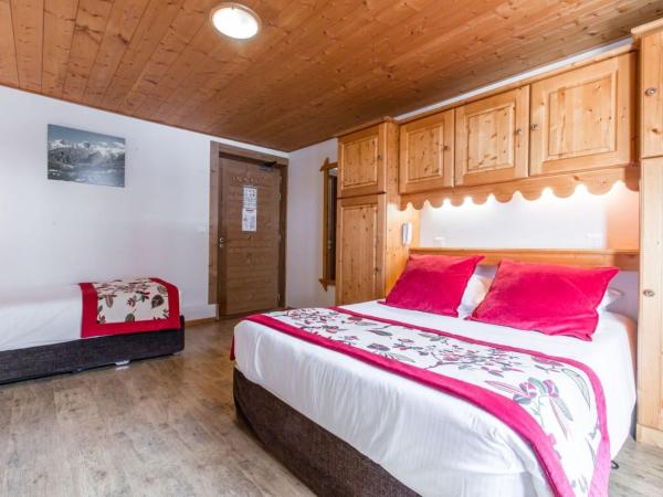 Hotel Les Bruyères : photo 1 de la chambre chambre triple