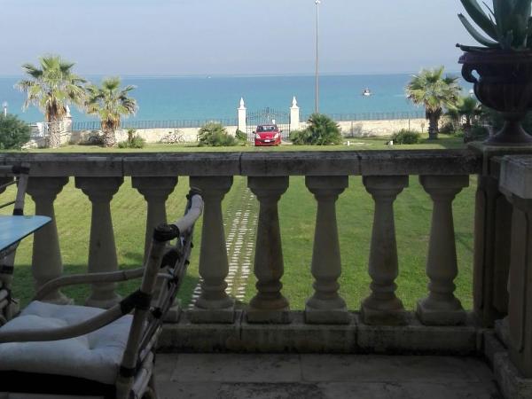 Villa Longo de Bellis : photo 9 de la chambre chambre double deluxe - vue sur mer