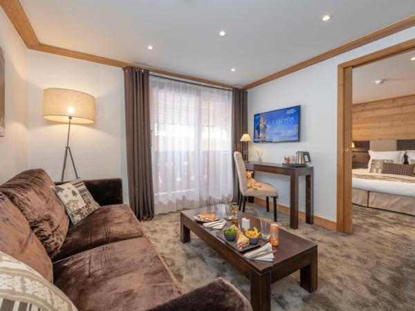 Hotel La Chaudanne : photo 1 de la chambre suite salon