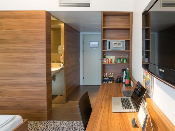 Hotel Süd Graz : photo 5 de la chambre chambre double affaires