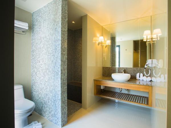 Lanna Thaphae Hotel : photo 8 de la chambre chambre lit king-size deluxe