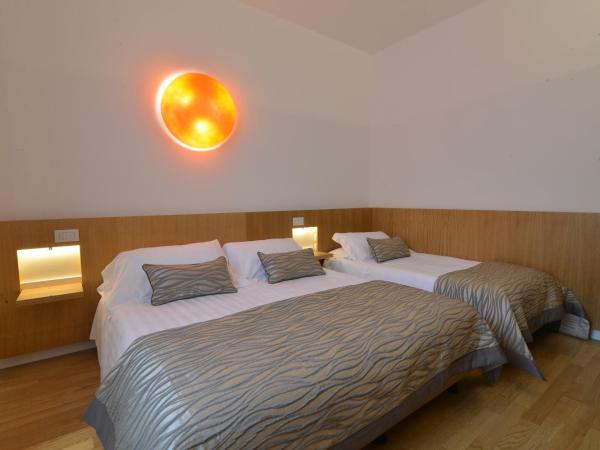 Hotel San Domenico Al Piano : photo 1 de la chambre chambre triple