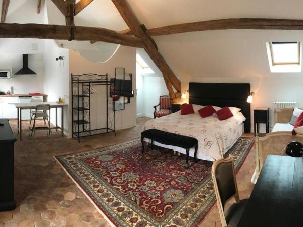 Demeure Les Aiglons, Chambres d'hôtes & Spa : photo 2 de la chambre hébergement eugénie