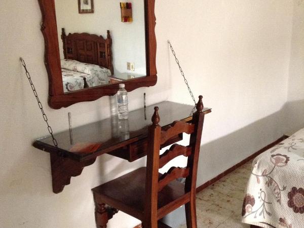 Hotel Atilanos : photo 4 de la chambre chambre double avec 2 lits doubles