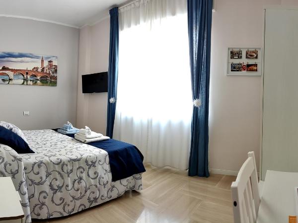 B&B Valverde : photo 4 de la chambre chambre double ou lits jumeaux avec salle de bains privative