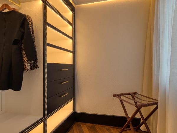 BLESS Hotel Madrid - The Leading Hotels of the World : photo 6 de la chambre suite studio - vue sur velázquez