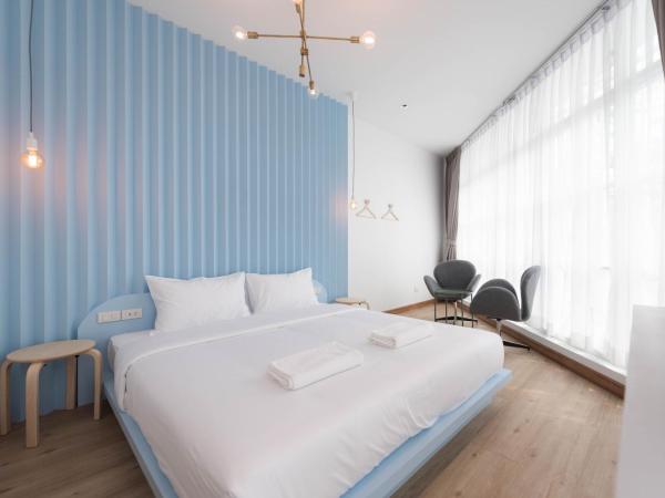 Boxpackers Hostel Phranakorn : photo 4 de la chambre chambre double deluxe avec salle de bains privative