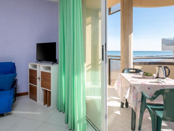 Residence Belvedere Vista : photo 3 de la chambre appartement 2 chambres - vue directe sur mer