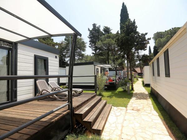 Boutique Camping Materada Beach : photo 3 de la chambre mobile home 2 chambres - côté mer