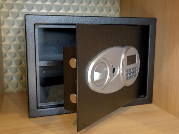 Hôtel de France, un hôtel AMMI : photo 1 de la chambre petite chambre double standard