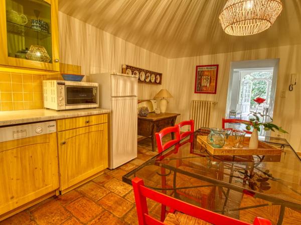 Mas d'Escattes : photo 8 de la chambre appartement - rez-de-chaussée